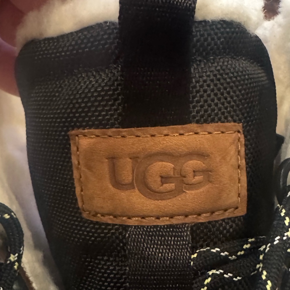 UGG Adirondack Meridian Boot - Picture 6 of 12
